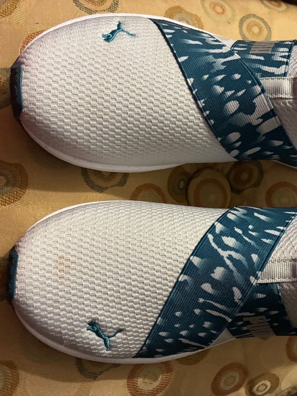 Puma Slip on